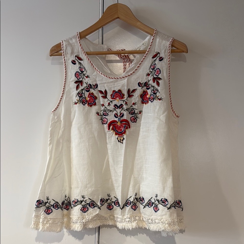 Max Studio Embroidered Off White Sleeveless Top NWT